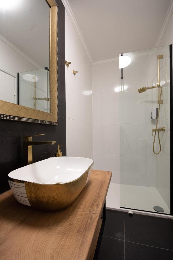 Wellness Studio D'Or - Exclusive New Apartment With Whirlpool, Sauna, Sunny Terrace, Private Parking Poreč Eksteriør bilde