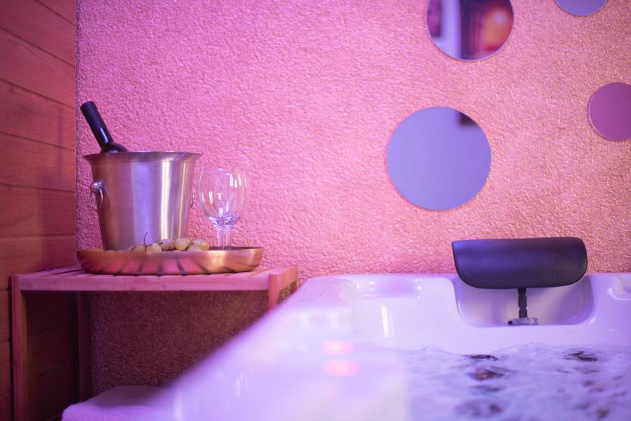 Wellness Studio D'Or - Exclusive New Apartment With Whirlpool, Sauna, Sunny Terrace, Private Parking Poreč Eksteriør bilde