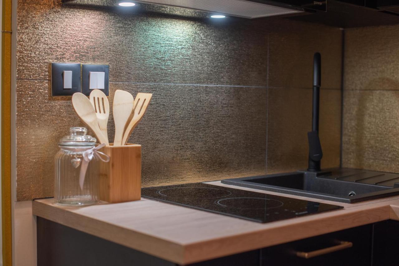 Wellness Studio D'Or - Exclusive New Apartment With Whirlpool, Sauna, Sunny Terrace, Private Parking Poreč Eksteriør bilde